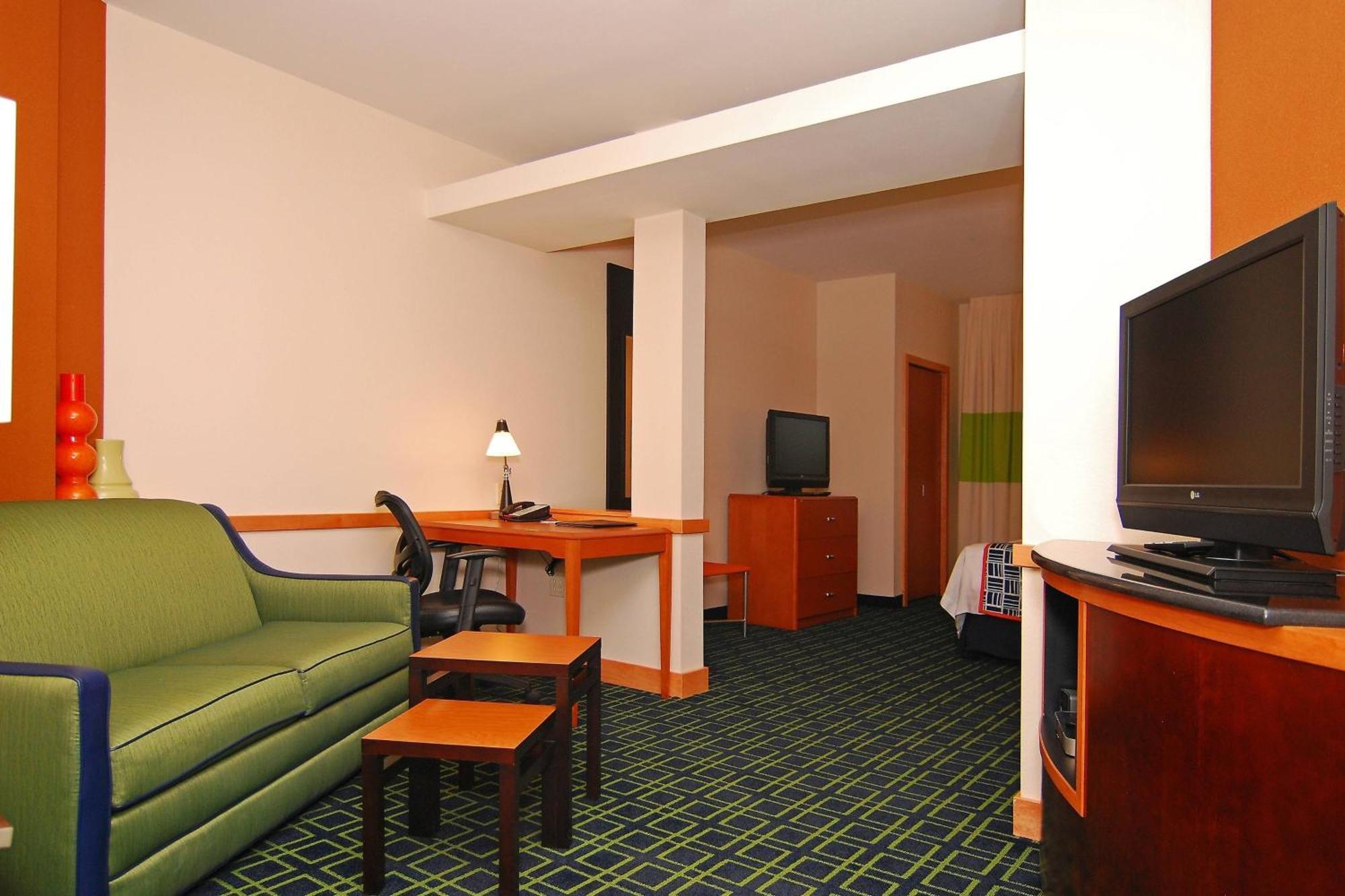 Fairfield Inn & Suites טהאצ'פי מראה חיצוני תמונה